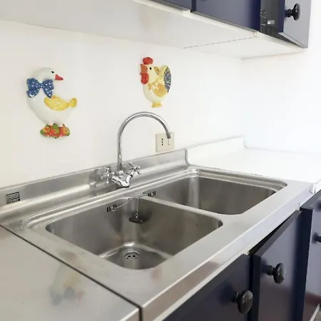 Apartment Ferienwohnung Fuer 4 Personen Ca 70 Qm In Cefalu, Sizilien Nordkueste Von Sizilien *