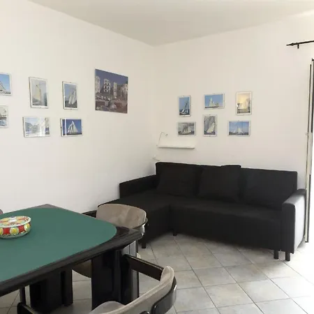 Ferienwohnung Fuer 4 Personen Ca 70 Qm In Cefalu, Sizilien Nordkueste Von Sizilien Apartment