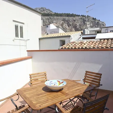 Ferienwohnung Fuer 4 Personen Ca 70 Qm In Cefalu, Sizilien Nordkueste Von Sizilien Apartment *